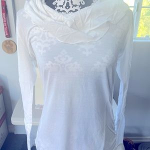 Lucy, off white, long sleeve, size small